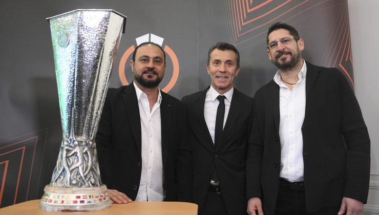 Galatasaray’ın efsaneleri UEFA Kupası zaferinin 24. yıldönümünde bir arada