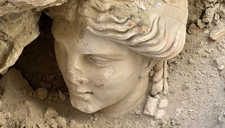 Laodikya’da ‘Hygieia’ heykelinin başı bulundu